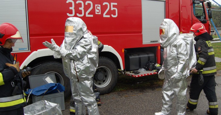 Ćwiczenia strażaków w zakładzie LOTOS Terminale w Czechowicach-Dziedzicach 
