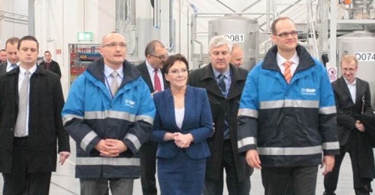 Ewa Kopacz odwiedziła fabrykę katalizatorów BASF w Środzie Śląskiej