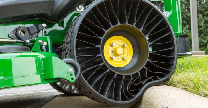 Michelin otwiera pierwszą na świecie fabrykę opon bezciśnieniowych Michelin otwiera pierwszą na świecie fabrykę opon bezciśnieniowych