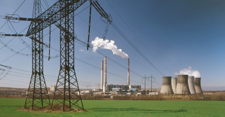 Raport RWE o rynku energii elektrycznej i gazu w Polsce w 2015 r. – duża podaż, spadające ceny i stabilne perspektywy 