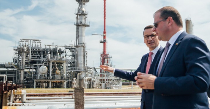 Premier Mateusz Morawiecki w Rafinerii Orlen w Możejkach Premier Mateusz Morawiecki w Rafinerii Orlen w Możejkach