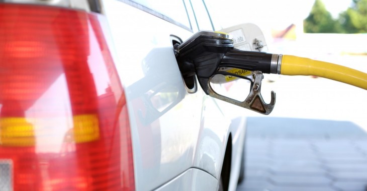 Protesty sprzyjają obniżkom cen paliw?