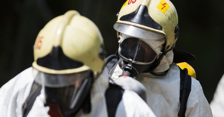 Eksplozje i pożar w zakładach chemicznych w Rouen