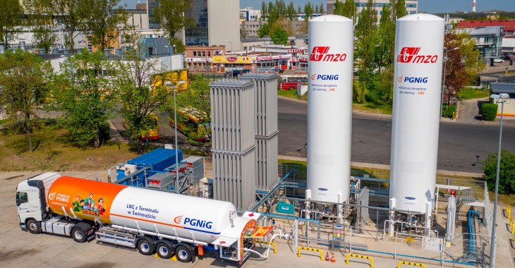 Gaz LNG od PGNiG będzie nadal napędzał warszawskie autobusy