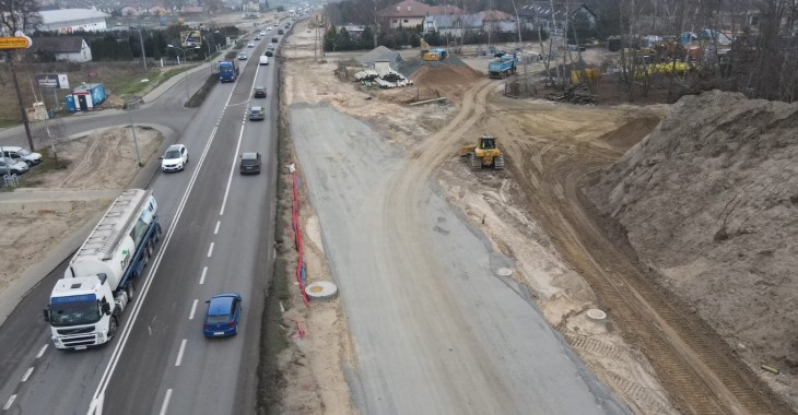 Najbardziej wytrzymały asfalt z LOTOSU na jednej z głównych arterii dojazdowych do Trójmiasta Najbardziej wytrzymały asfalt z LOTOSU na jednej z głównych arterii dojazdowych do Trójmiasta